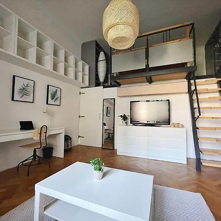 Stefanka Apartment Old Town Bratislava Ngoại thất bức ảnh