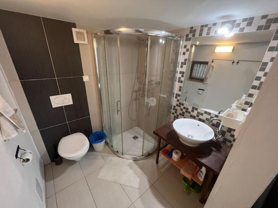 Stefanka Apartment Old Town Bratislava Ngoại thất bức ảnh