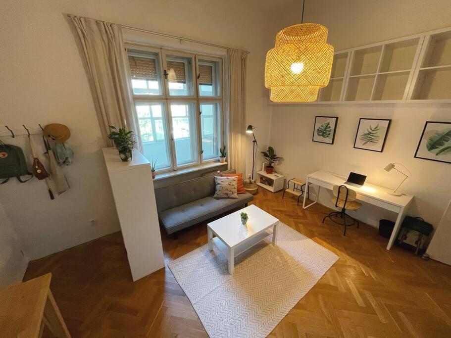Stefanka Apartment Old Town Bratislava Ngoại thất bức ảnh